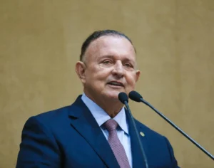 ADOLFO MENEZES MOSTRA FORÇA POLÍTICA E VOTAÇÃO PARA O TCM PODE SER ANTECIPADA