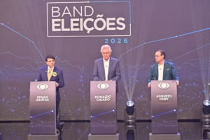 Renan domina primeiro debate com ataques, Caiado se escora em Goiás e Cury prega ‘pacificação’