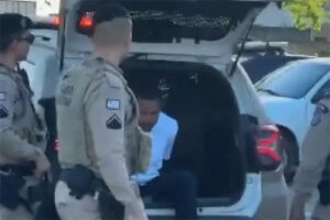 Candidato a deputado estadual, Thiancle Araújo é preso durante motociata em Alagoinhas